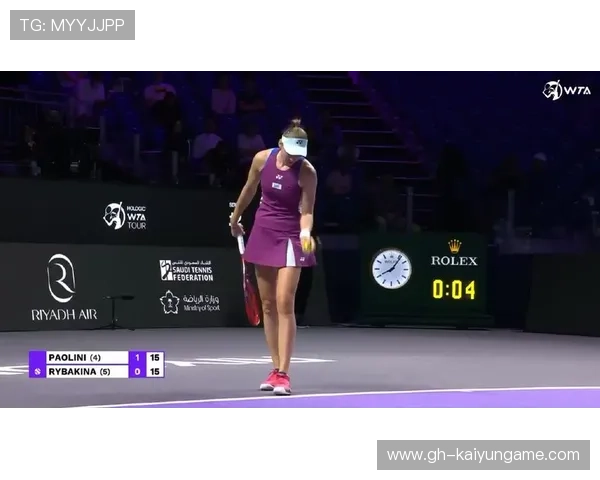 WTA年终总决赛-莱巴金娜决胜盘送蛋逆转斯瓦泰克，莱巴金娜腿