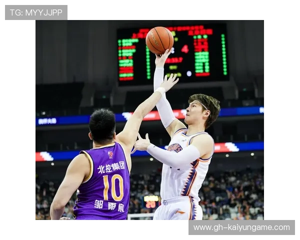 上海久事击败吉林,王哲林与新援合力带领球队逆袭